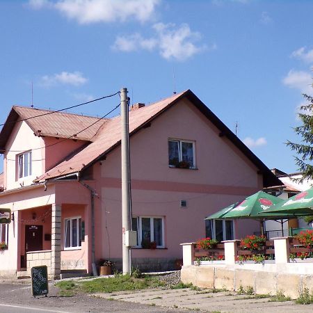 Отель U Kremilka Йичин Экстерьер фото